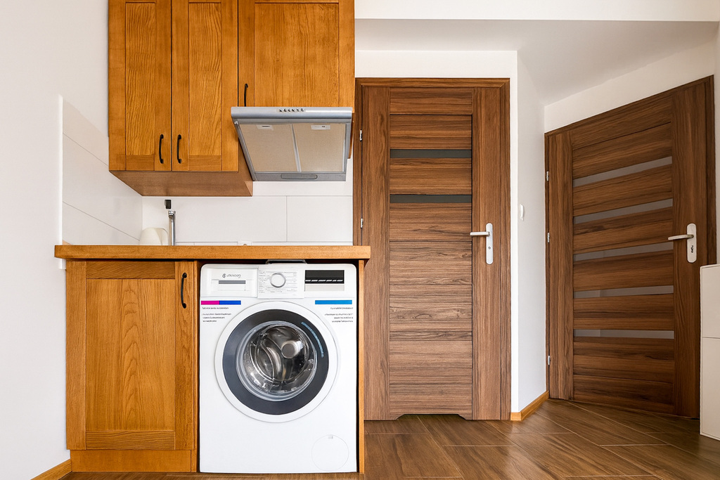 Gotowiec inwestycyjny-3 studia +4 pok. poddasze