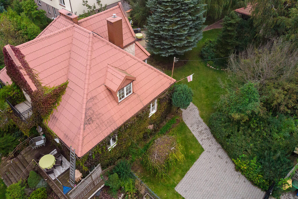 Dom z niezależnym biurem – dwie KW, Płock