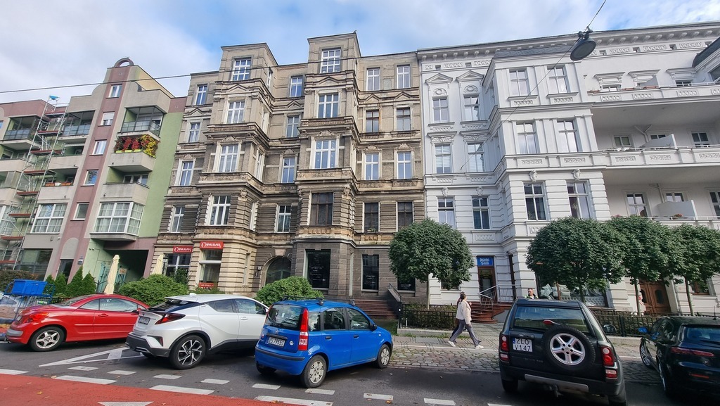 Lokal w Centrum idealny pod kancelarię.