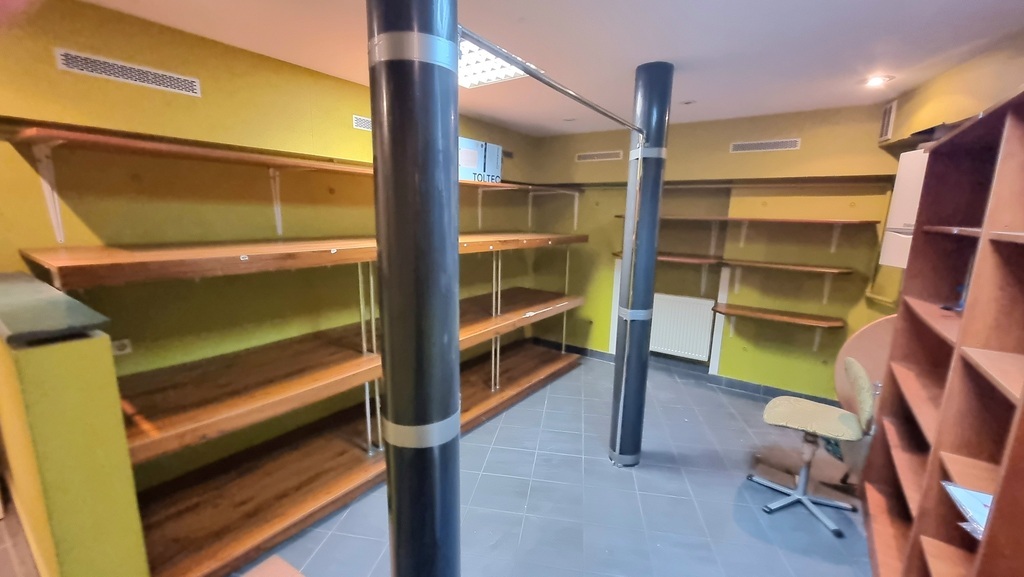 Lokal w Centrum idealny pod kancelarię.