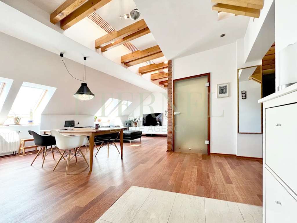 Unikalny dwupoziomowy apartament 76m2 z parkingiem