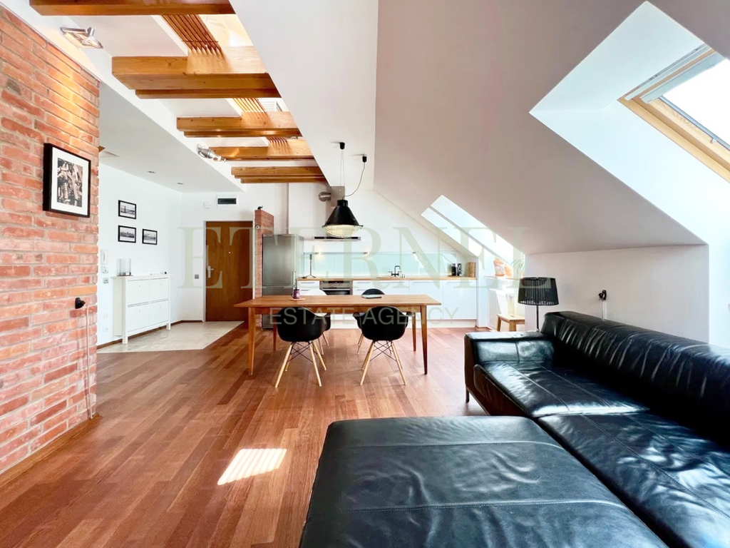 Unikalny dwupoziomowy apartament 76m2 z parkingiem