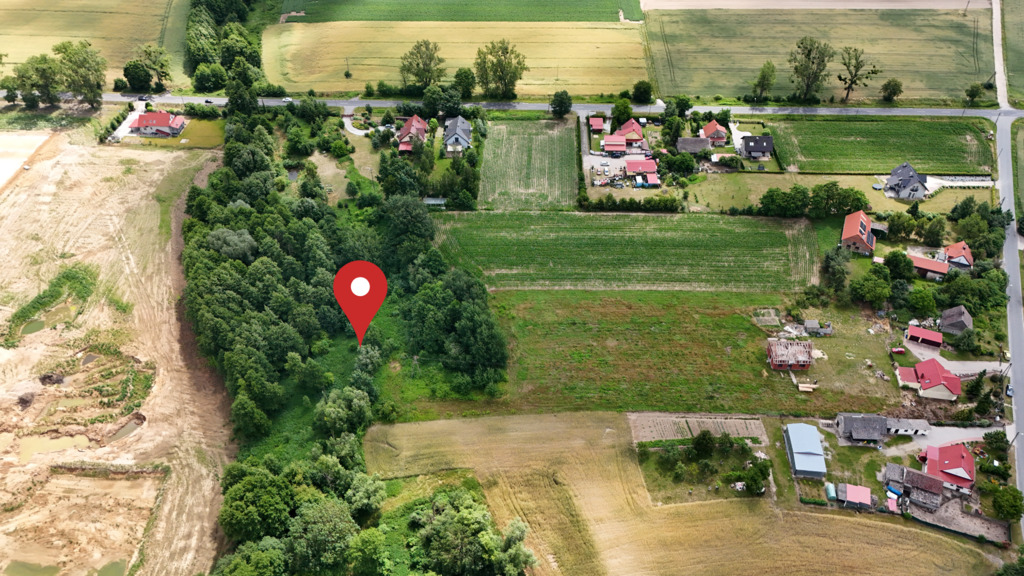 Dobra gm. Dobroszyce. Działka budowlana z lasem