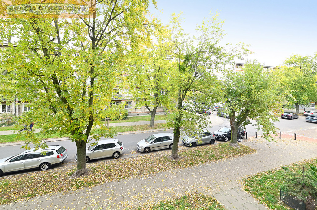 Bielany - na sprzedaż - mieszkanie, balkon, garaż