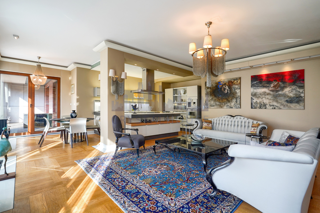 Luksusowy Apartament w Rezydencji Foksal