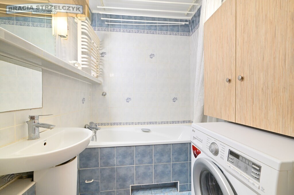 Piaseczno. 4 pokoje. Loggia. Winda. 3 piętro