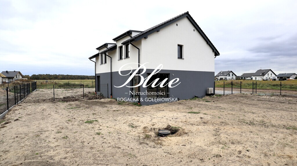 Energooszczędny dom - bliźniak z dużym ogrodem