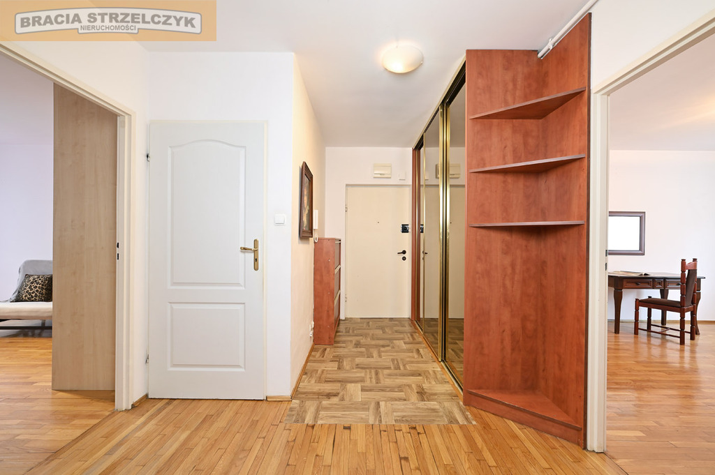 wynajmę 3 pokoj z kuchnią Kobielska, Praga