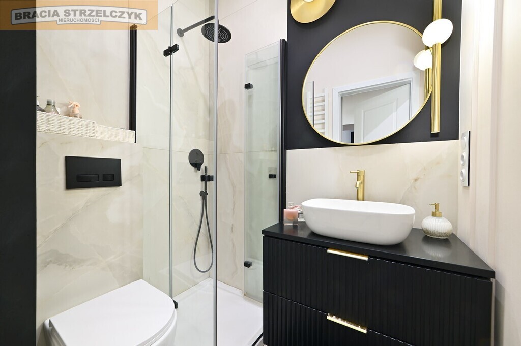 Dwa pokoje z balkonem na Pradze Południe.