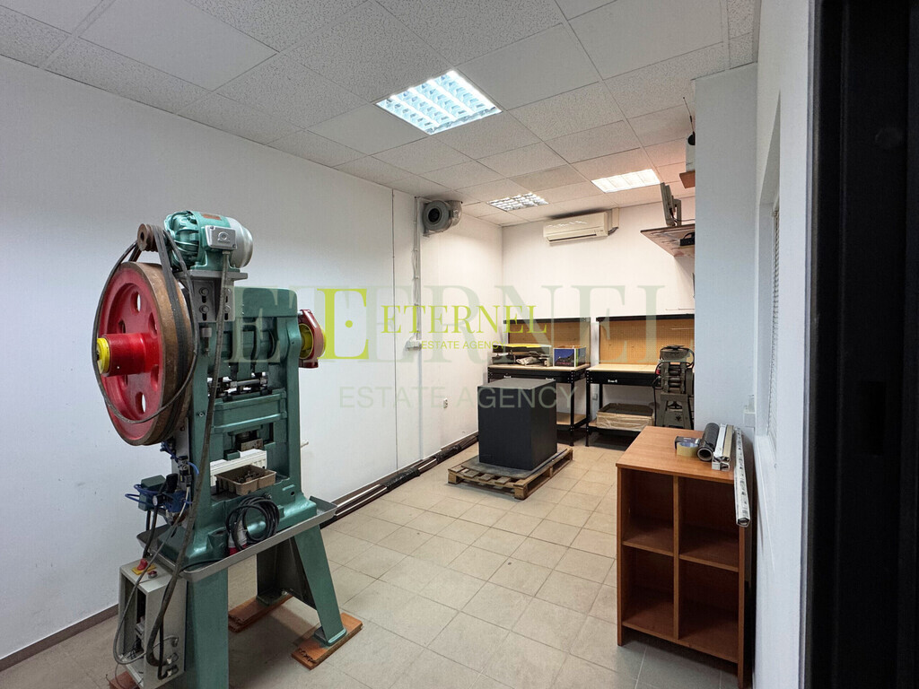 Lokal użytkowy w pasażu handlowym - Rusznikarska