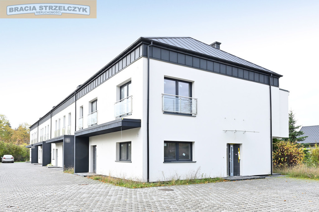 Polecam! Przestronny, skrajny segment dwulokalowy