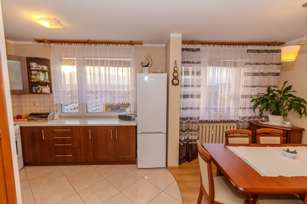 Mieszkanie - 3 pokoje - 68,93m2 - Os. Pułanki