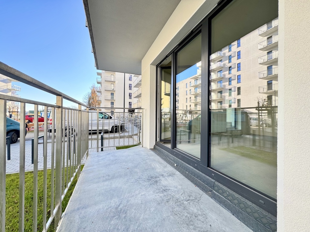 Studio na parterze  - oś. Architektów - Cesja