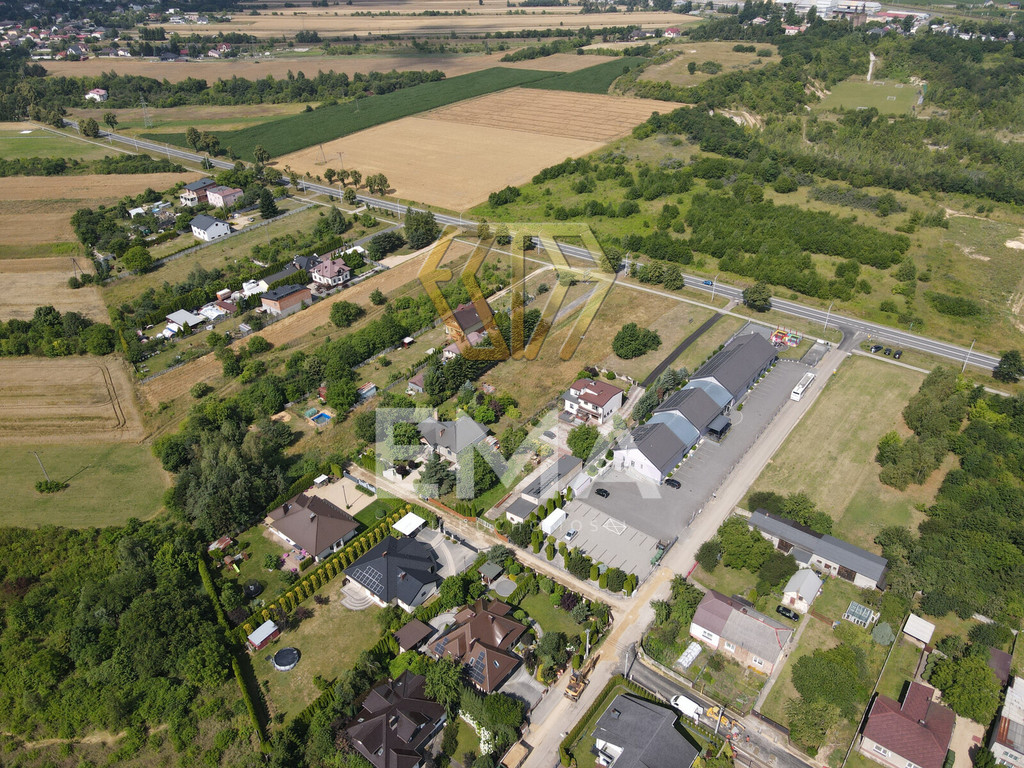 Duża działka z usługami – Rędziny, Konwaliowa