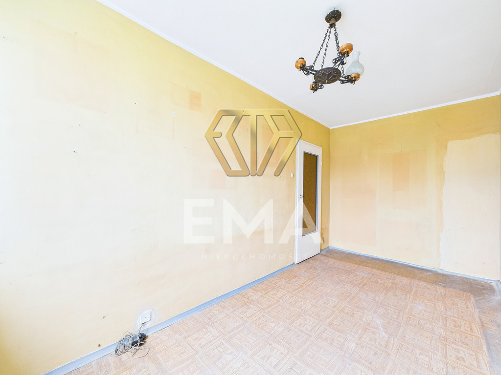 Sprzedaż/3 pokoje/balkon/do remontu/Żarecka