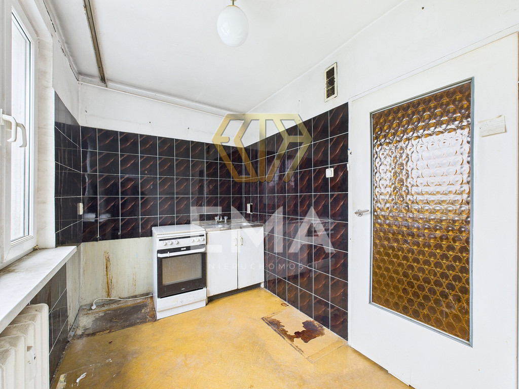 Sprzedaż/3 pokoje/balkon/do remontu/Żarecka