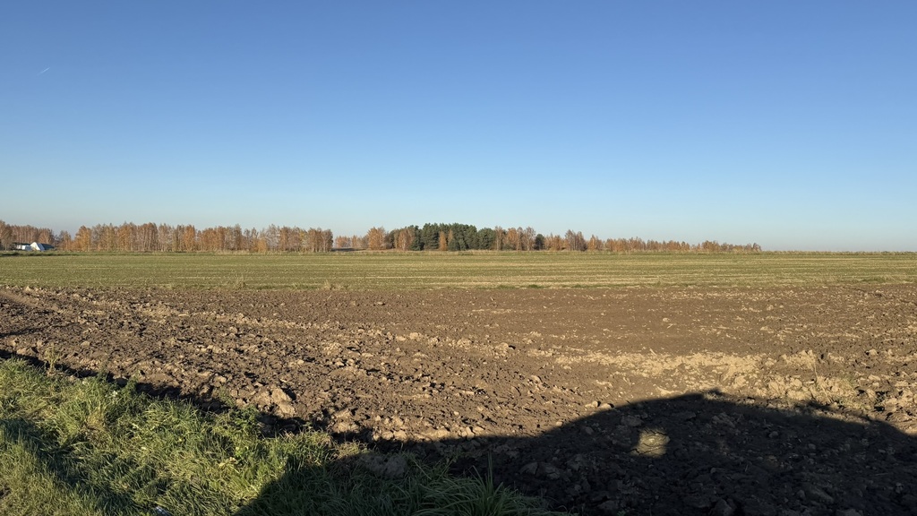 Działka inwestycyjna na sprzedaż – Dąbrówka Wielka