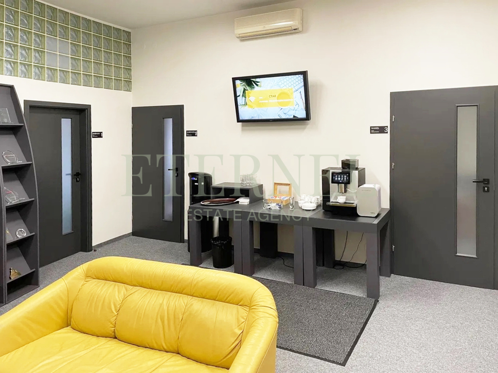 Inwestycyjny lokal usługowy z najemcą, CENTRUM 1km