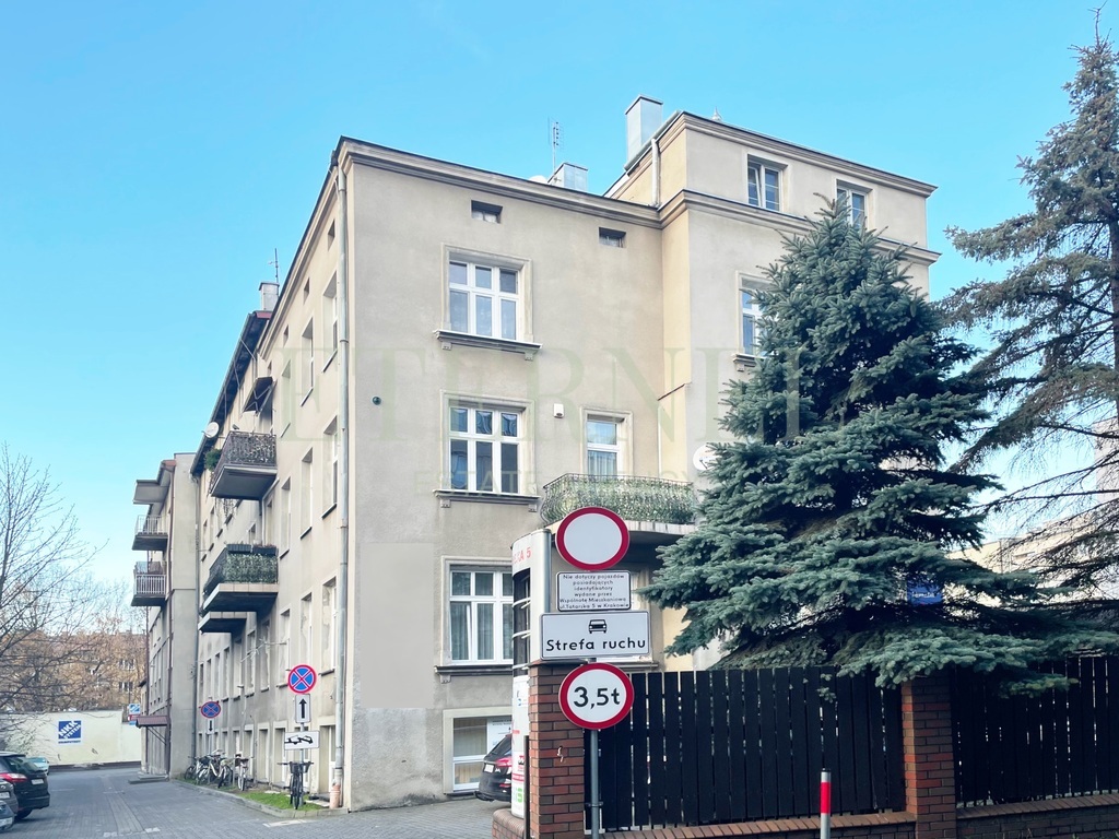 Inwestycyjny lokal usługowy z najemcą, CENTRUM 1km