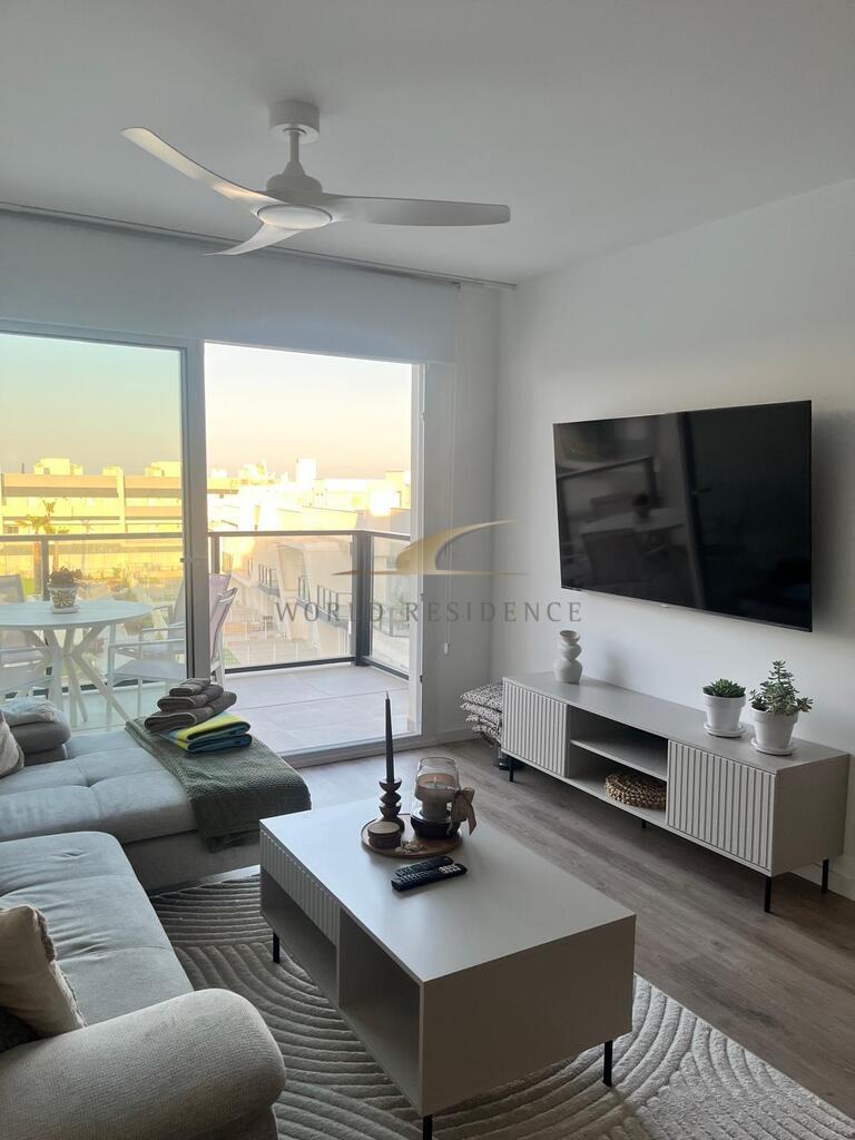 Nowy, gotowy i wyposażony penthouse w Gran Alacant