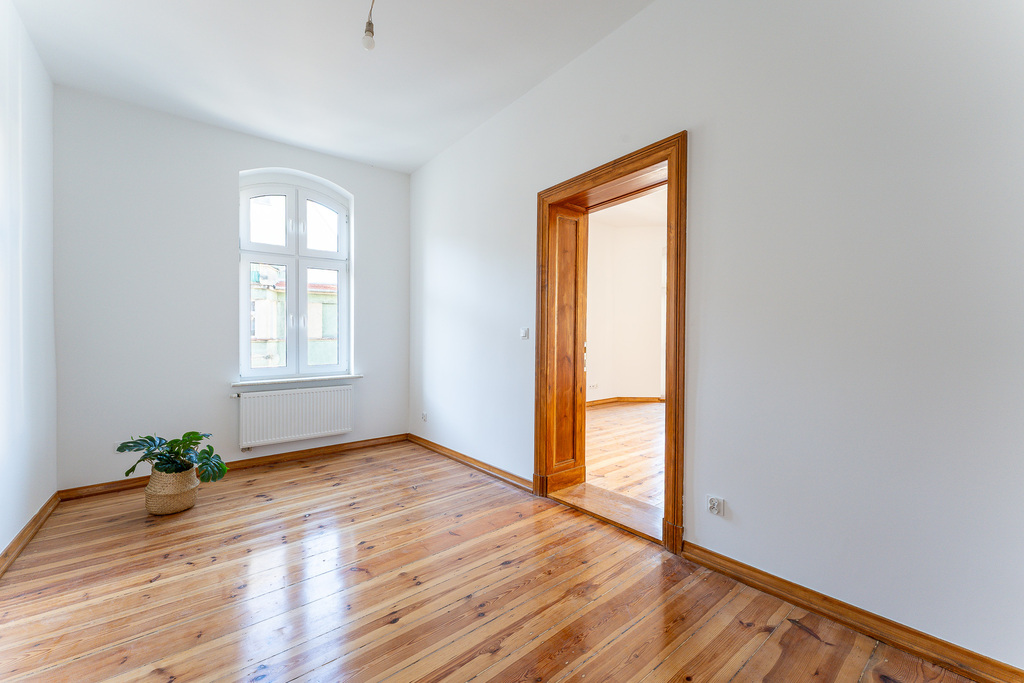 90 m², 3 pokoje w kamienicy - stan deweloperski