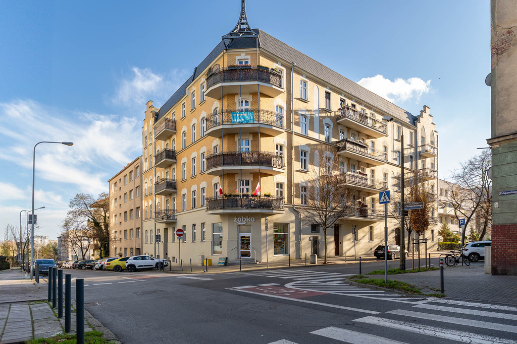 90 m², 3 pokoje w kamienicy - stan deweloperski