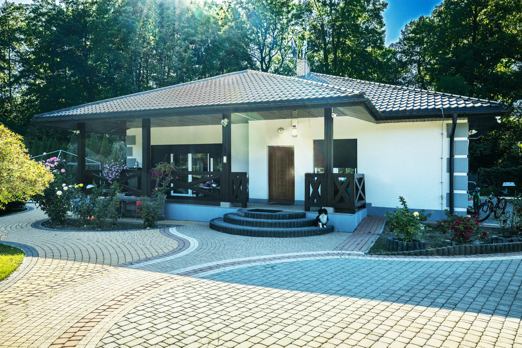 Klimatyczny dom z prywatnym jeziorem