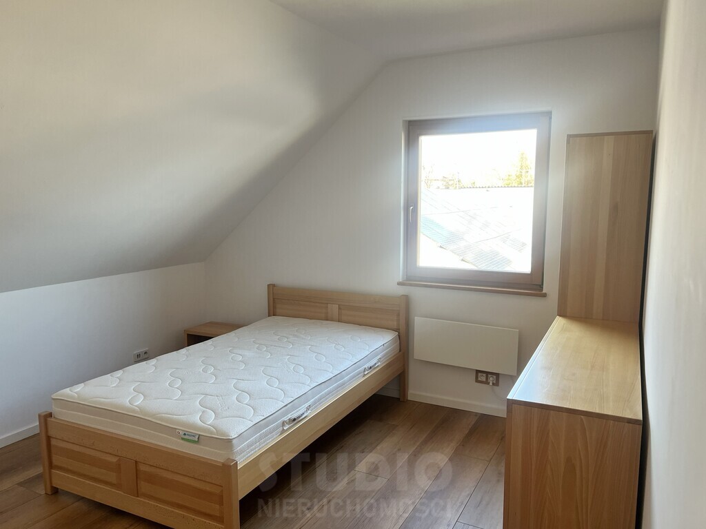 Kostrze 129m 10ar ogród zimowy 16m, fotowoltaika