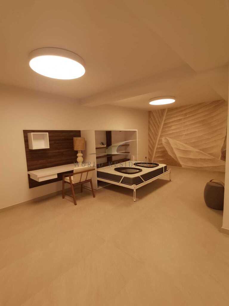 Luksusowa willa w sąsiedztwie jezior solankowych