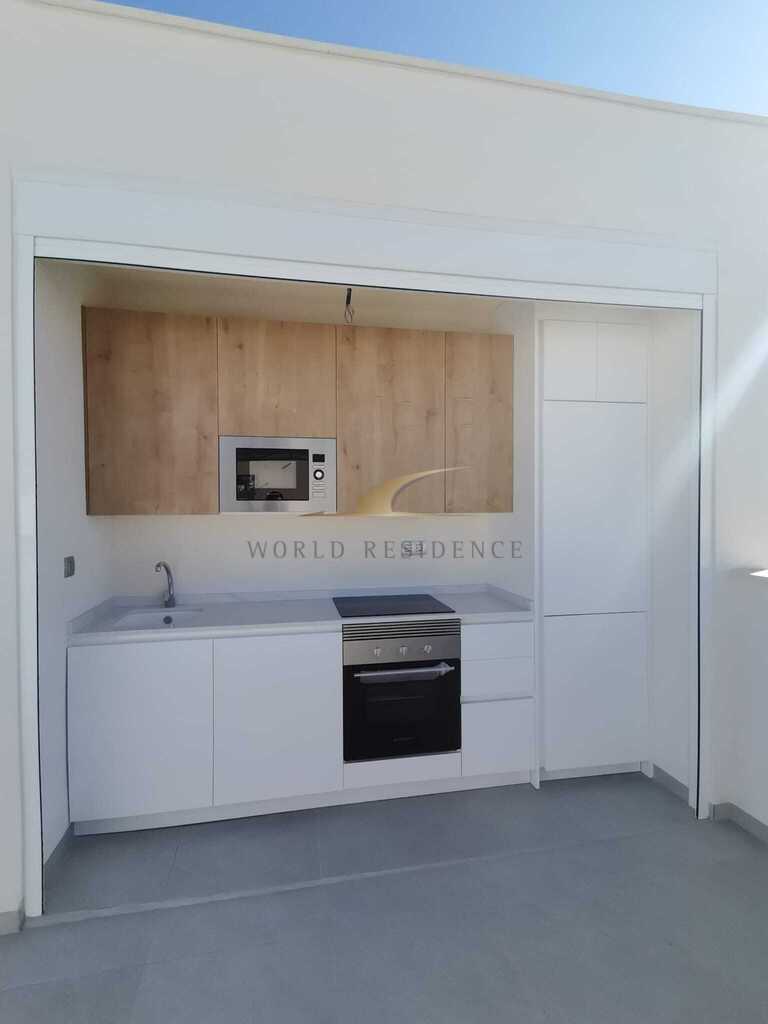 Luksusowa willa w sąsiedztwie jezior solankowych