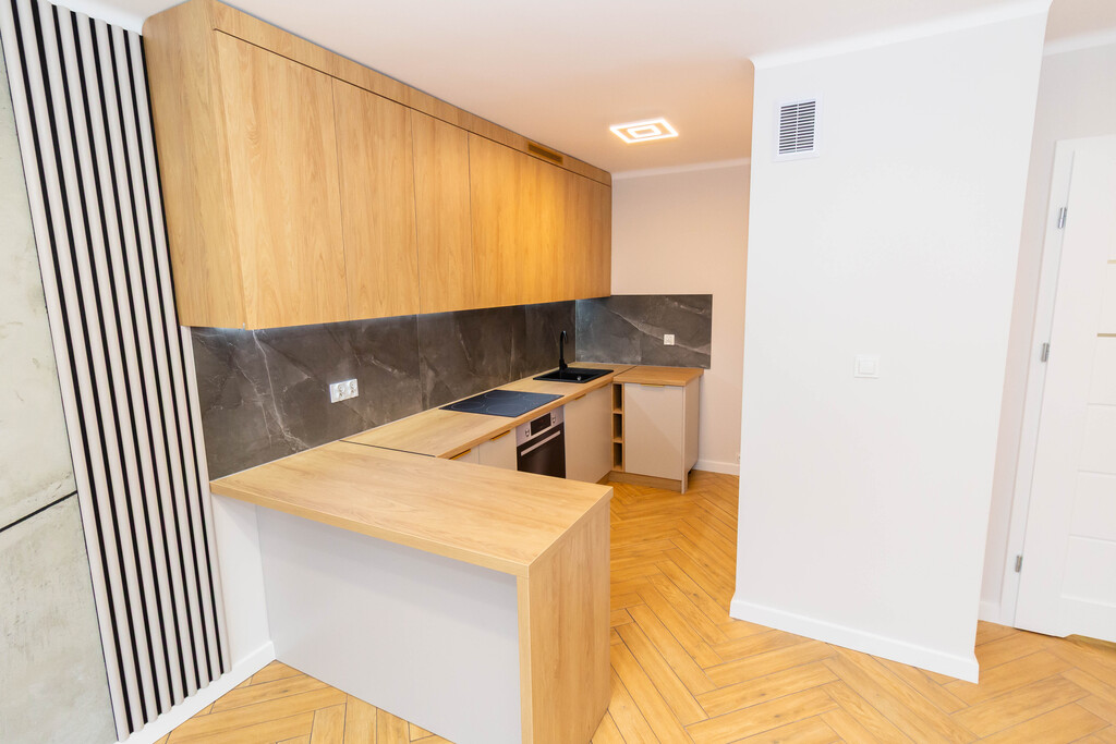 Mieszkanie po remoncie -2 pokoje-37,1m2–ul. Polna