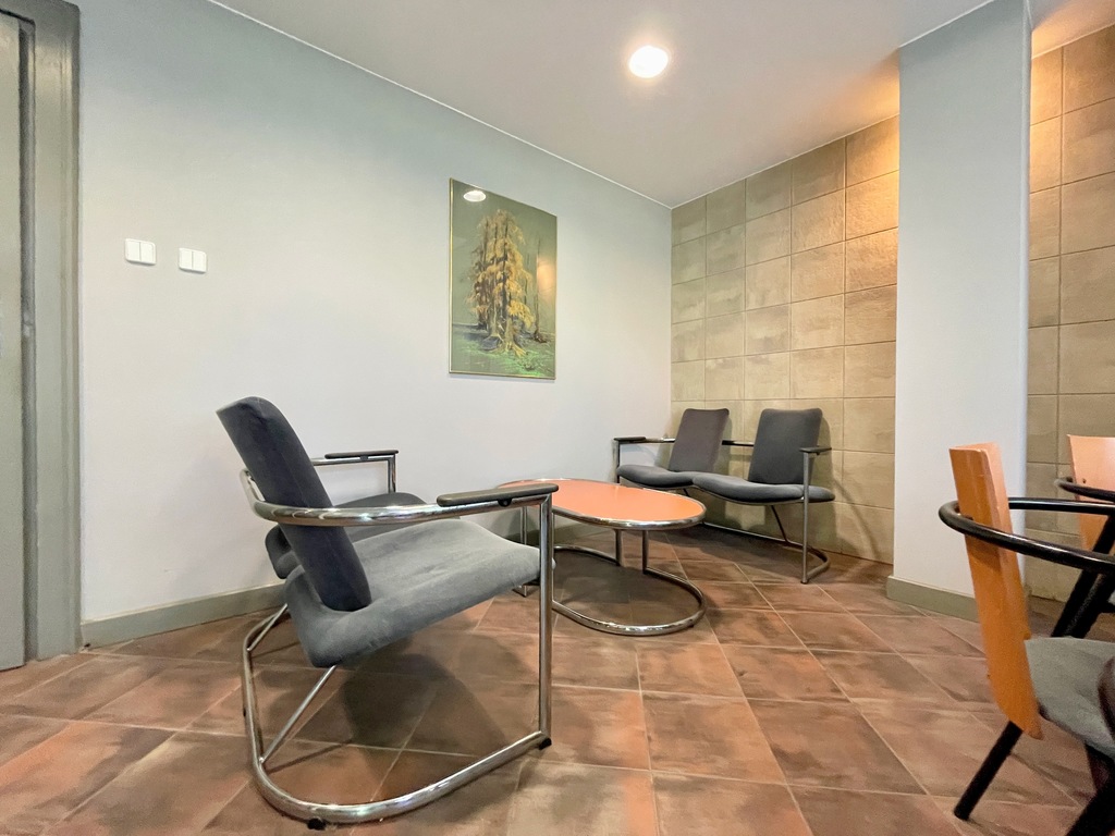 Lokal biurowo-usługowy ok. 24 m2 w Rzeszowie