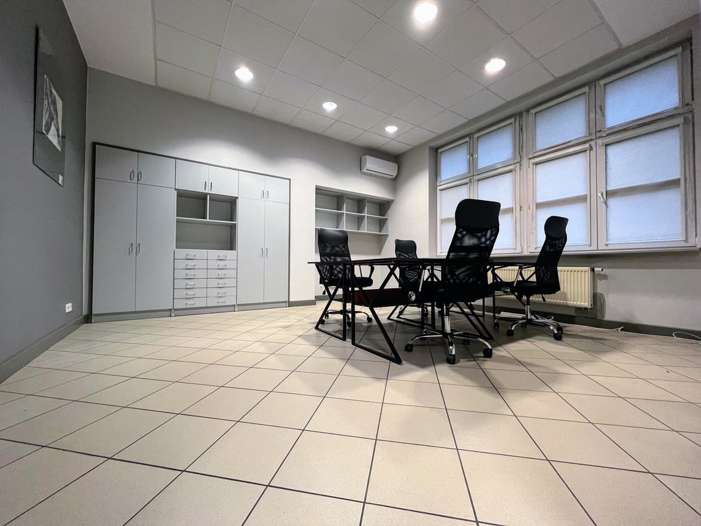 Umeblowany lokal biurowy 24 m2 ul. Mikołajczyka