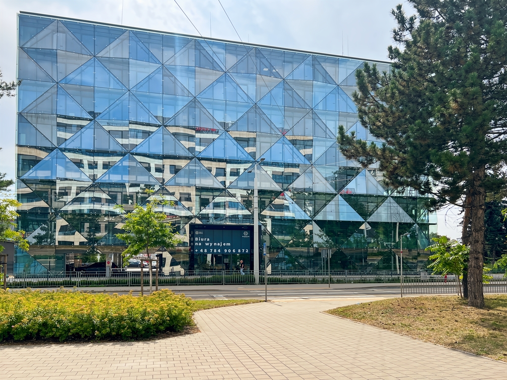 Dostęp do coworkingowej w Regus Diamentum