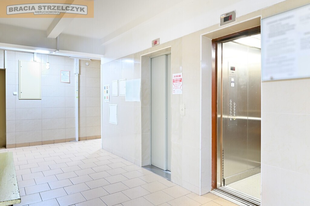 Saska Kępa, 2 pokoje. Balkon. VI piętro