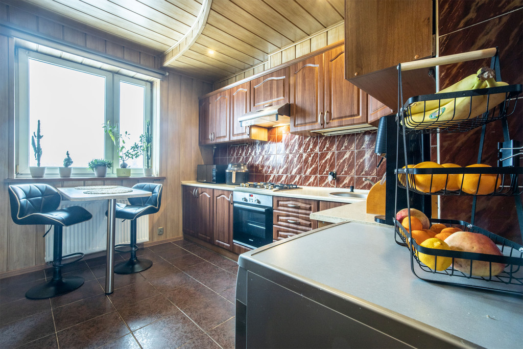 Parking i S14 pod nosem dla Twojej firmy