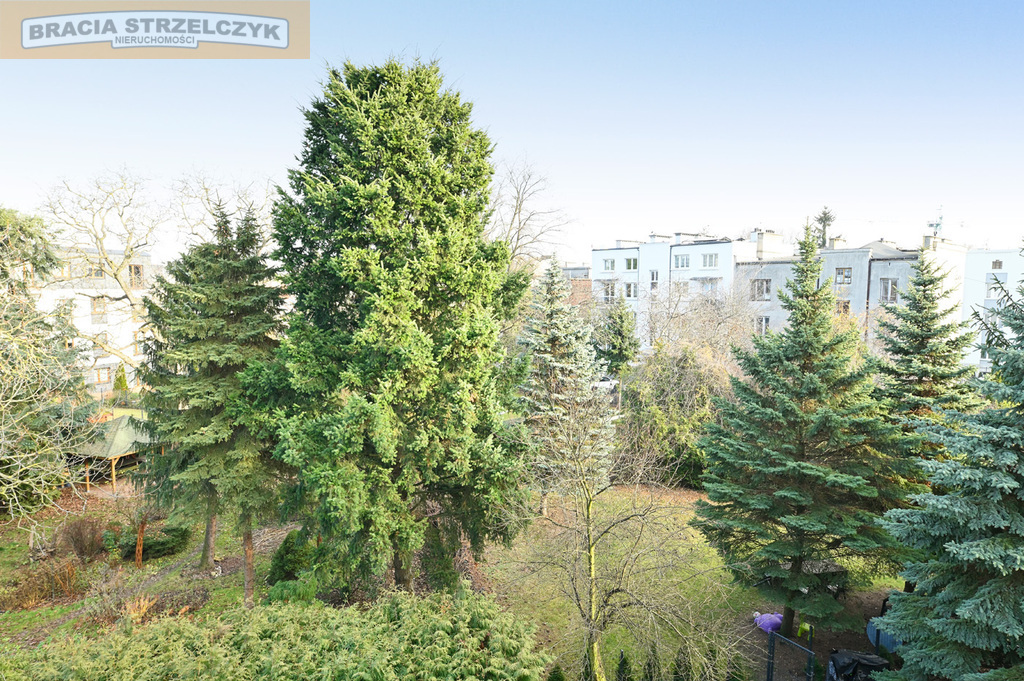 Pokój z aneksem kuchennym blisko stacji PKP Włochy