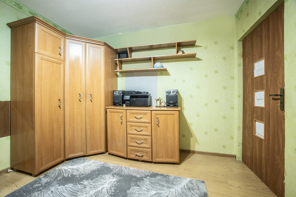 Mieszkanie z potencjałem w spokojnej okolicy