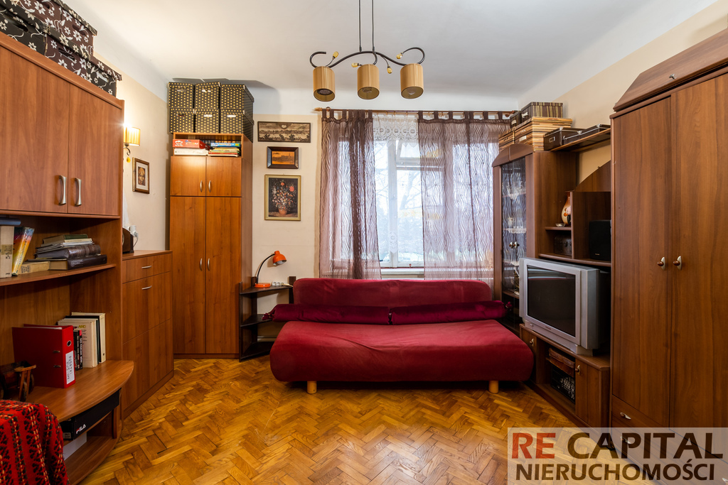 Nowa cena 35m2 , zabytkowy piec Praga