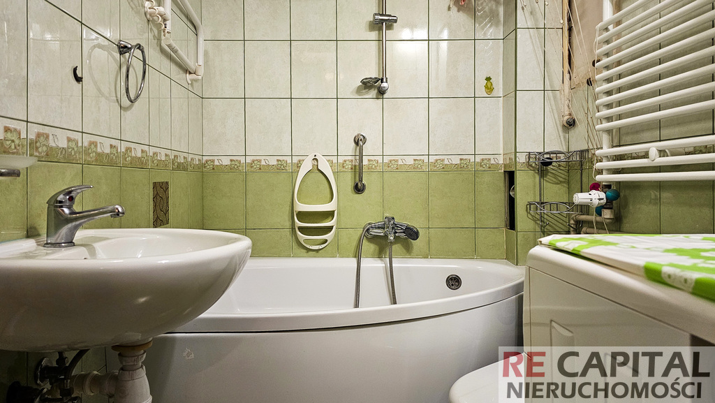 Nowa cena 35m2 , zabytkowy piec Praga