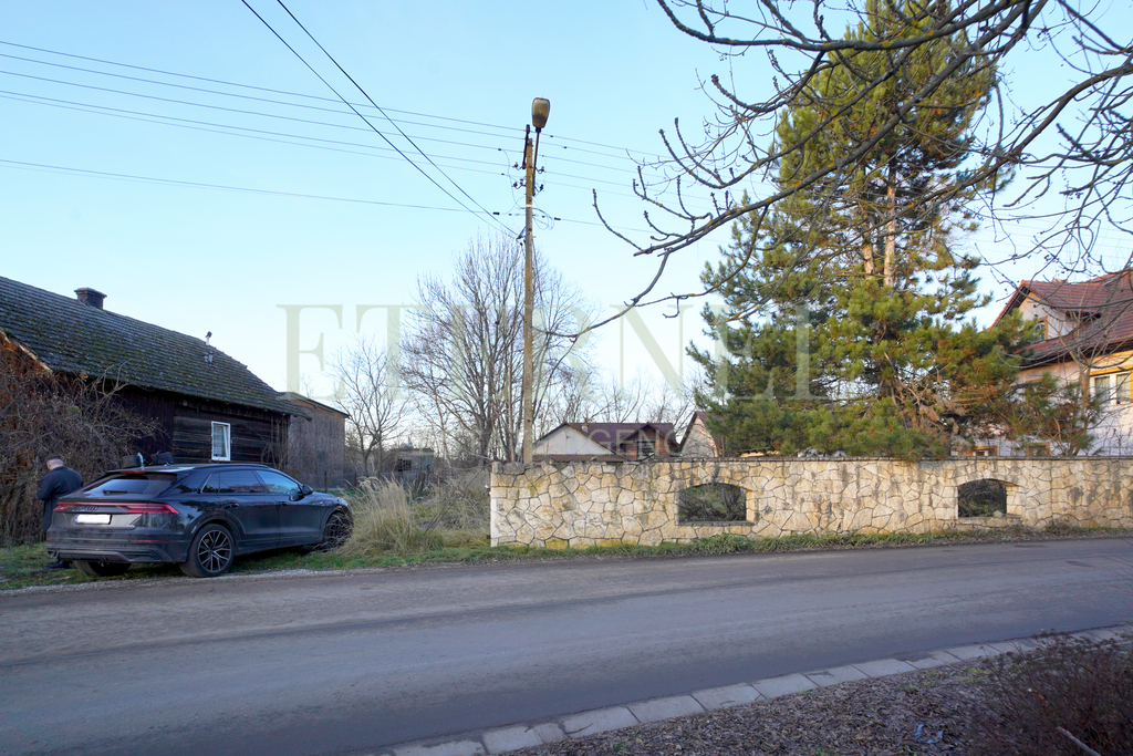 Rezerwacja - Działka budowlana nad stawem 12 arów