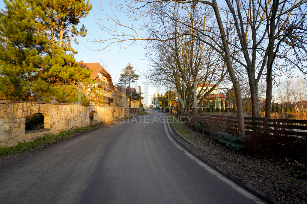 Rezerwacja - Działka budowlana nad stawem 12 arów