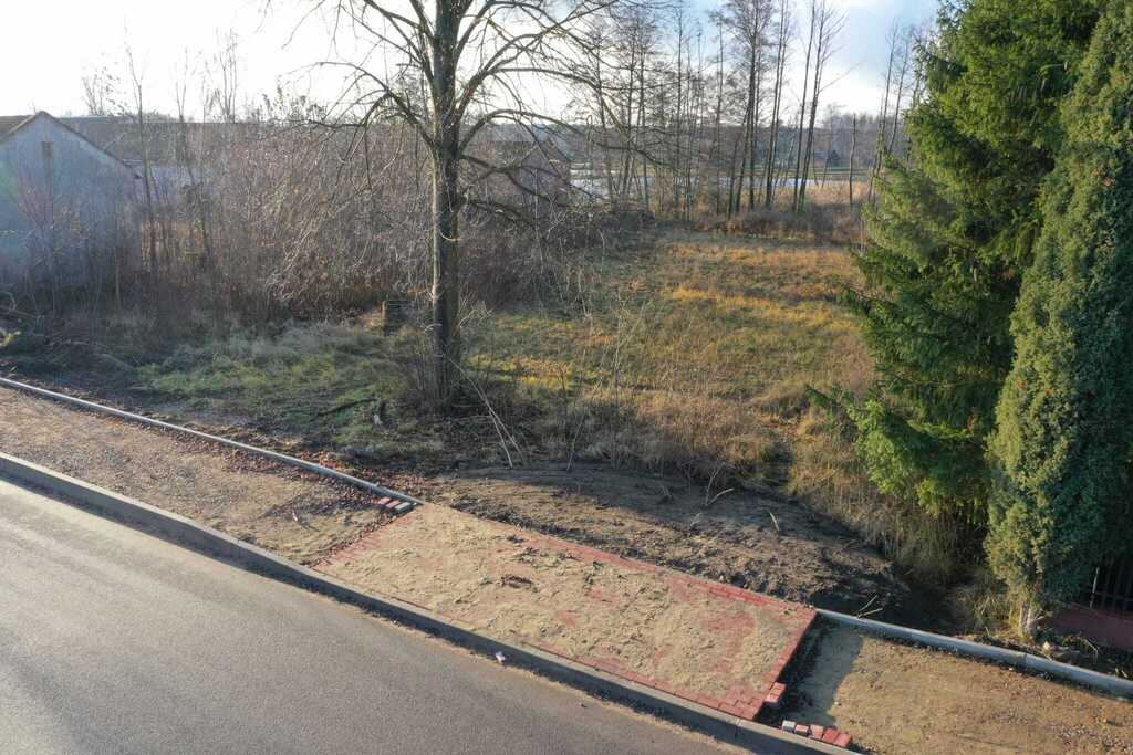 Działka budowlana w pięknej okolicy !