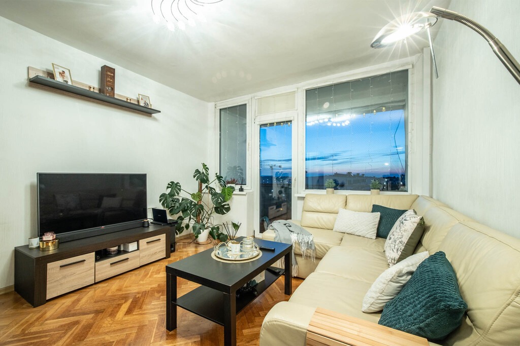 Dwupokojowe mieszkanie z balkonem w Łodzi