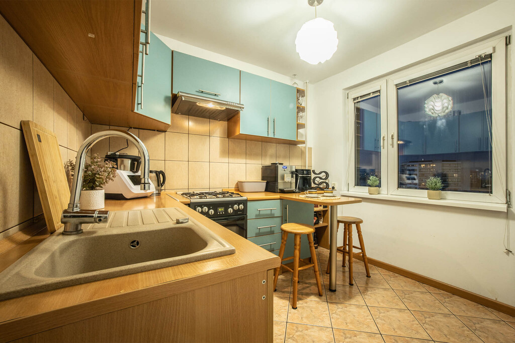 Dwupokojowe mieszkanie z balkonem w Łodzi