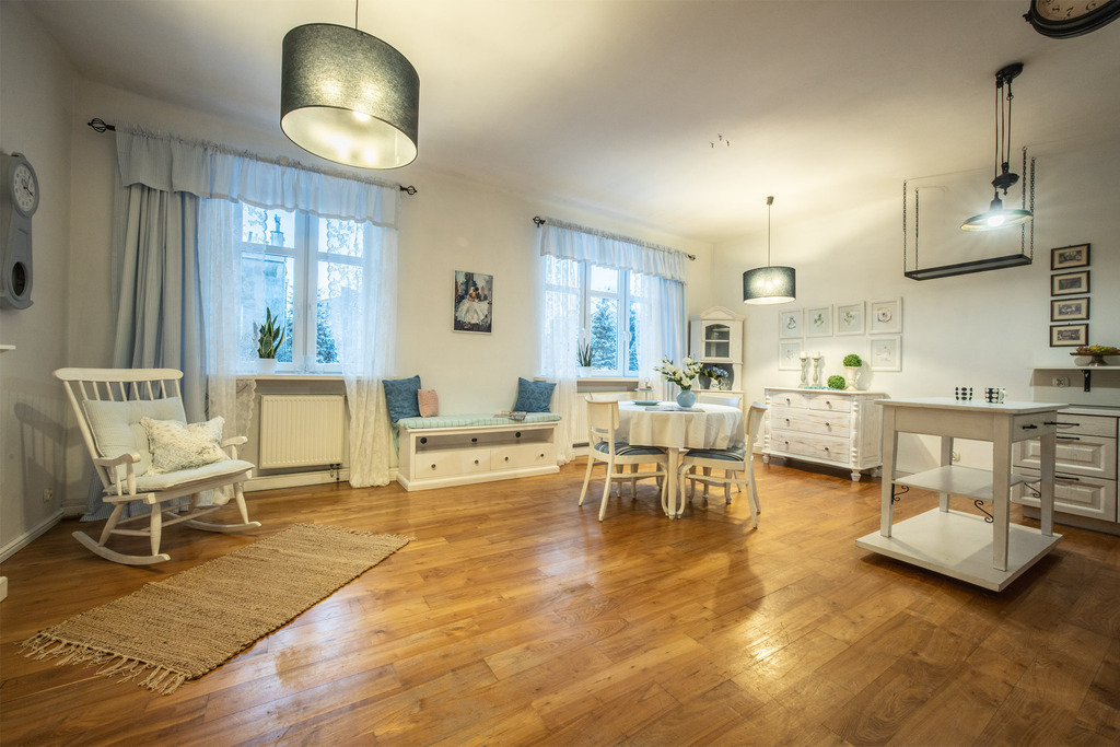 Klimatyczne duże bezczynszowe w centrum