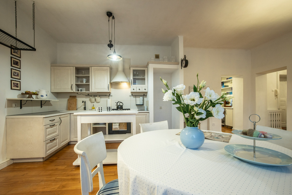 Klimatyczne duże bezczynszowe w centrum