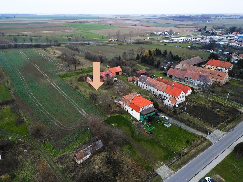 Blisko Ślęży i Sobótki – dom do remontu!