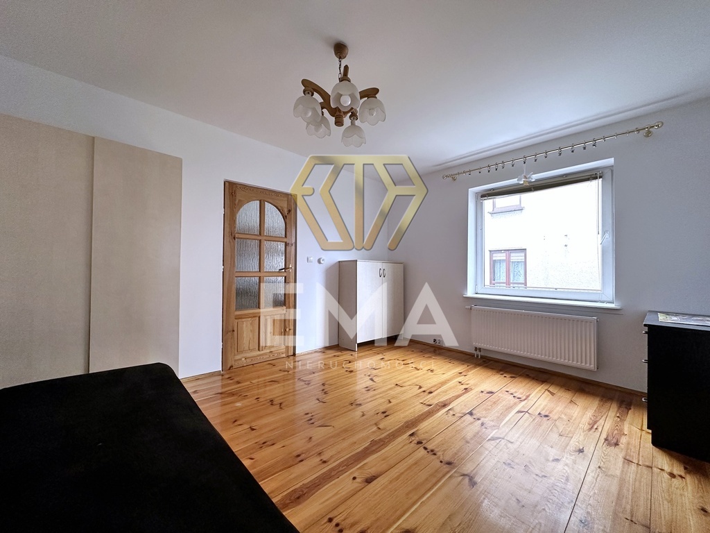 Mieszkanie z 2 pokojami i podwórkiem