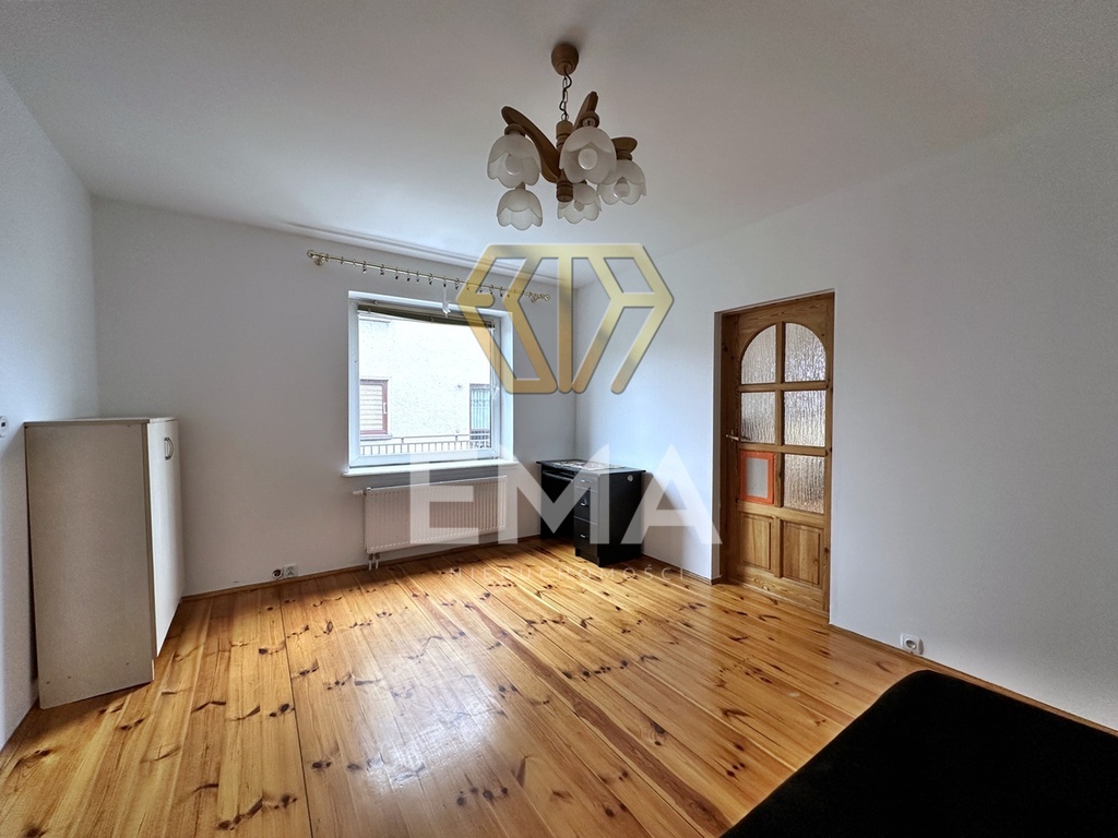 Mieszkanie z 2 pokojami i podwórkiem